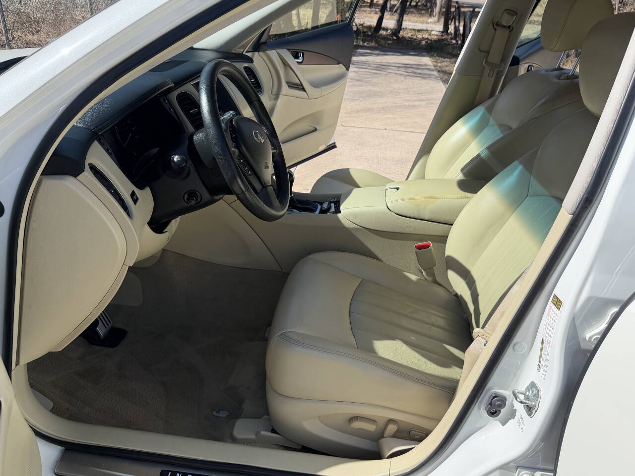 Used Car 2017 Infiniti Qx50  Base Awd 4dr Crossover For Sale Under $15,000 In Austin, Texas