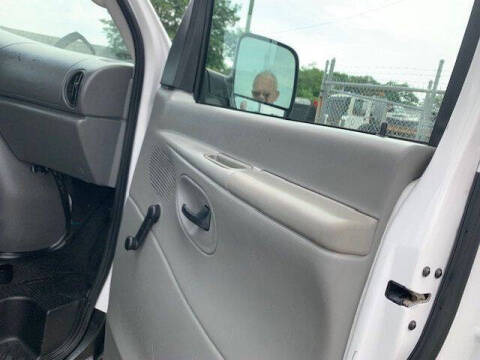 2005 Ford E-Series E-350 SD