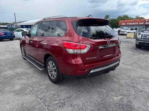 2014 Nissan Pathfinder SV