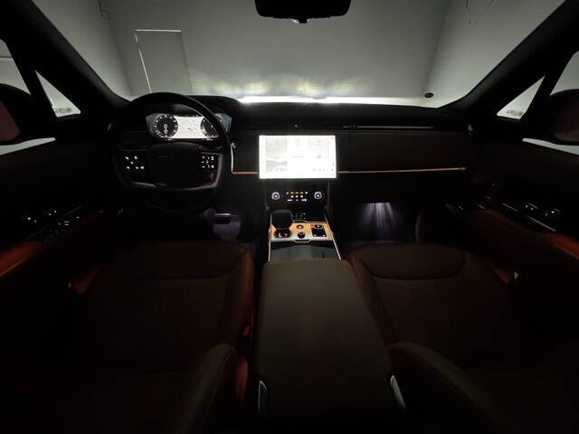 2023 Land Rover Range Rover P530 SE LWB