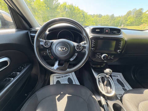 2019 Kia Soul +