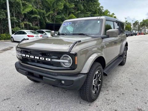 2026 Ford Bronco Outer Banks