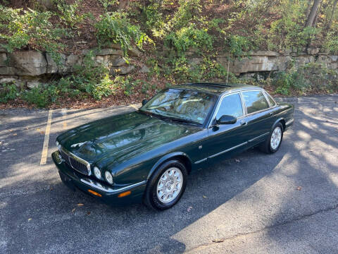 2001 Jaguar XJ-Series for sale at Bogie's Motors in Saint Louis MO