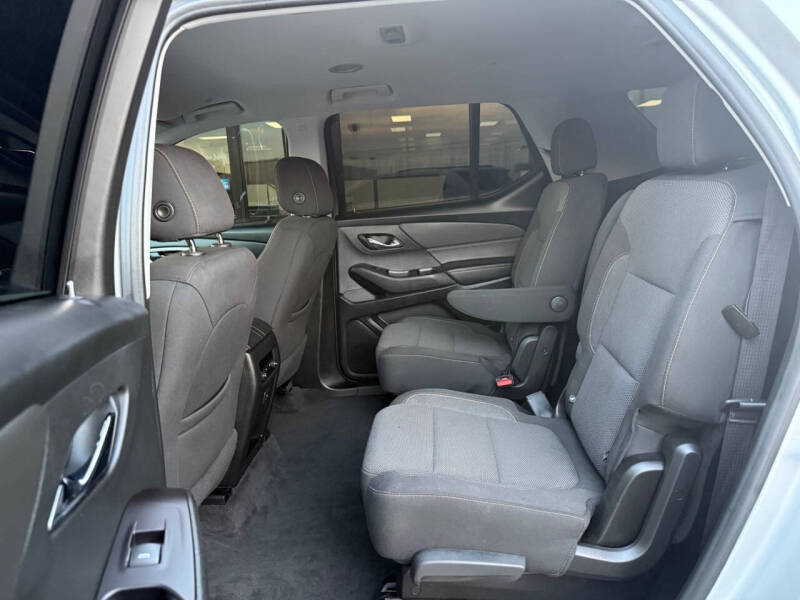 2020 Chevrolet Traverse LT Cloth