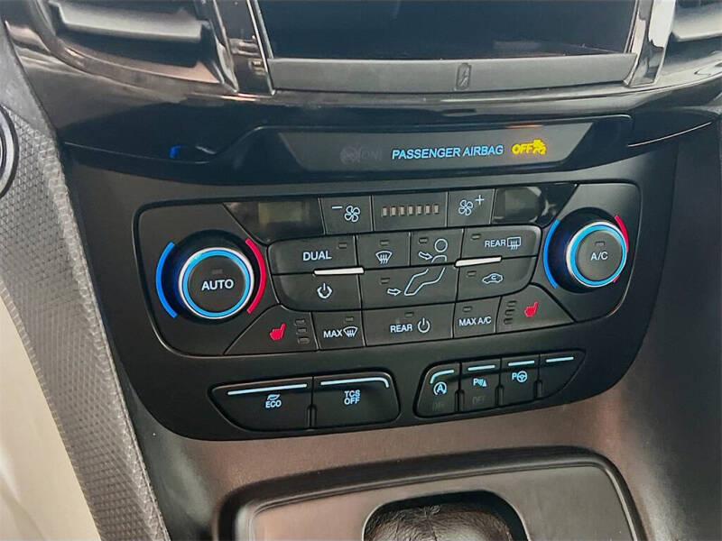 2019 Ford Transit Connect Titanium