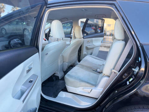 2012 Toyota Prius v Five