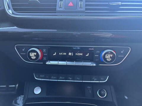 2023 Audi SQ5 3.0T quattro Prestige