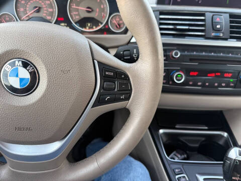 2012 BMW 3 Series 328i