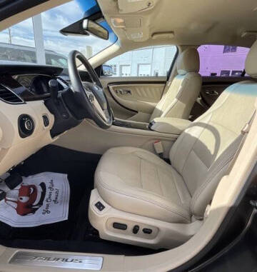 2019 Ford Taurus Limited