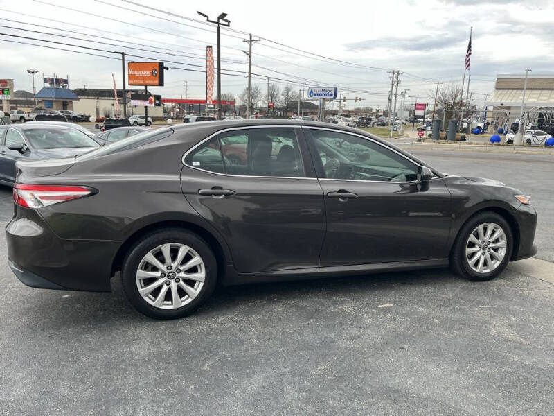 2018 Toyota Camry LE