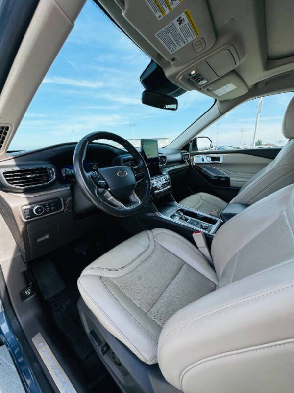2021 Ford Explorer Platinum