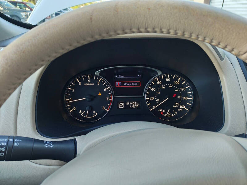 2014 Nissan Pathfinder SL