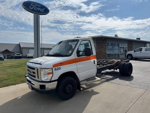2016 Ford E-Series E-450 SD