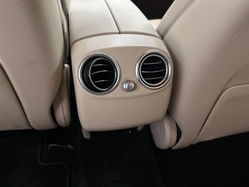 2017 Mercedes-Benz GLC GLC 300