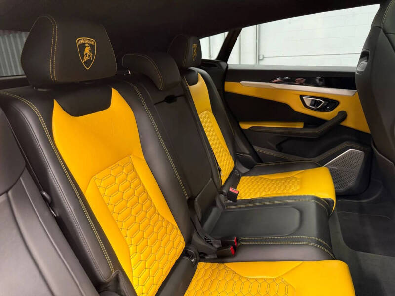 2019 Lamborghini Urus