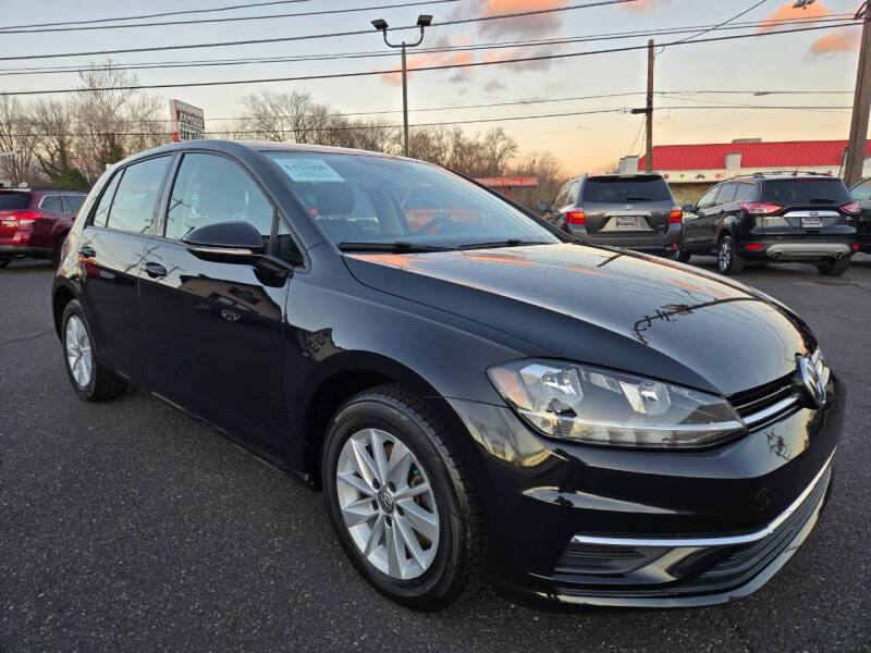 2018 Volkswagen Golf TSI S