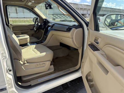 2011 Cadillac Escalade EXT Premium
