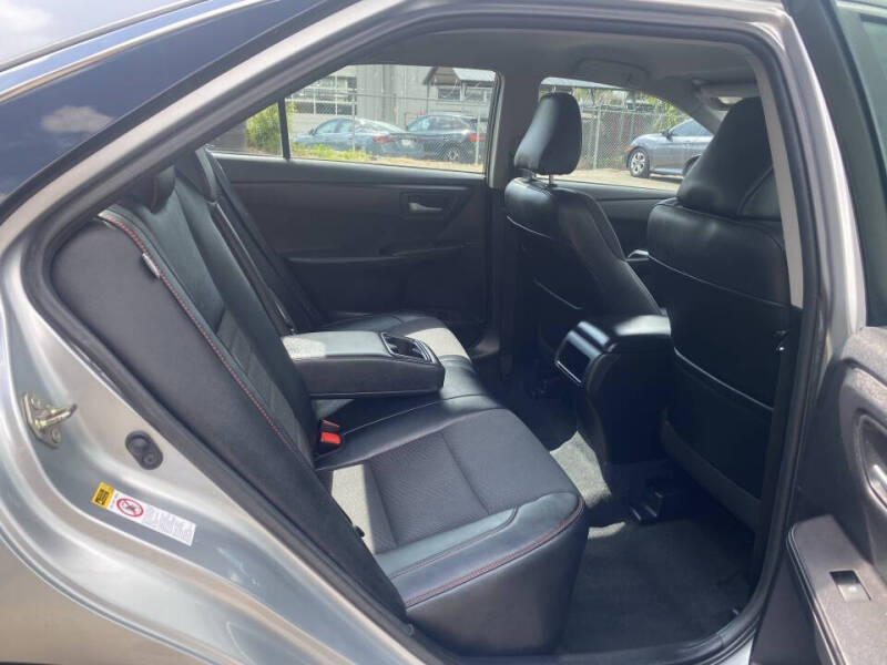 2017 Toyota Camry LE