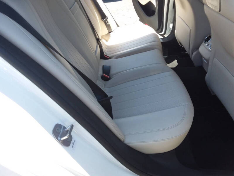 2018 Mercedes-Benz E-Class E 300