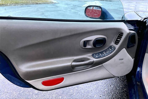 2004 Chevrolet Corvette