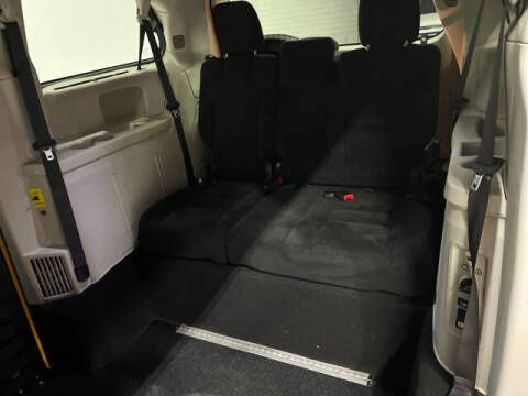 2014 Chrysler Town and Country Touring