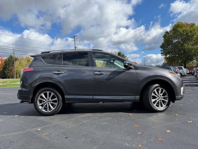 2017 Toyota RAV4 Platinum