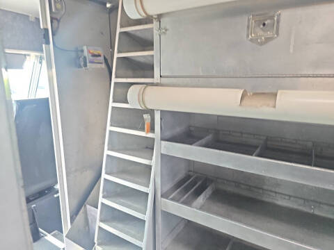 2015 Freightliner MT45 Chassis