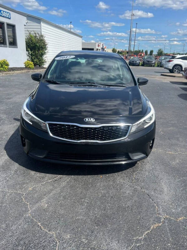 2017 Kia Forte LX photo 2