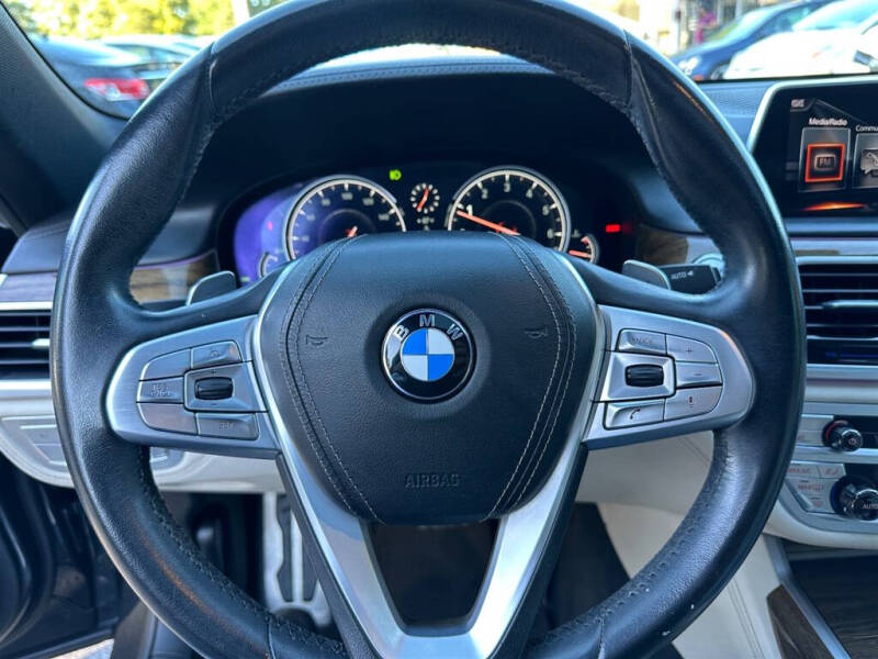 2017 BMW 7 Series 740i