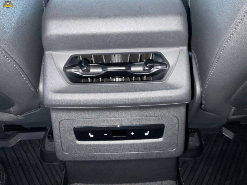2025 Audi Q6 e-tron Premium