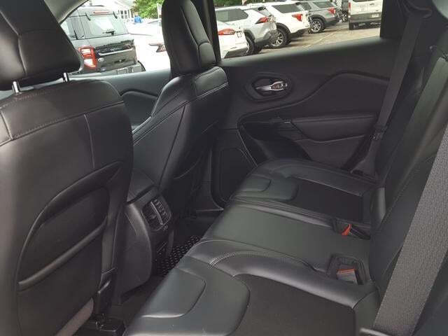 2020 Jeep Cherokee Altitude