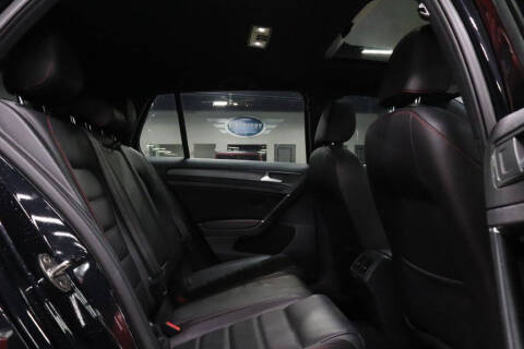 2019 Volkswagen Golf GTI S