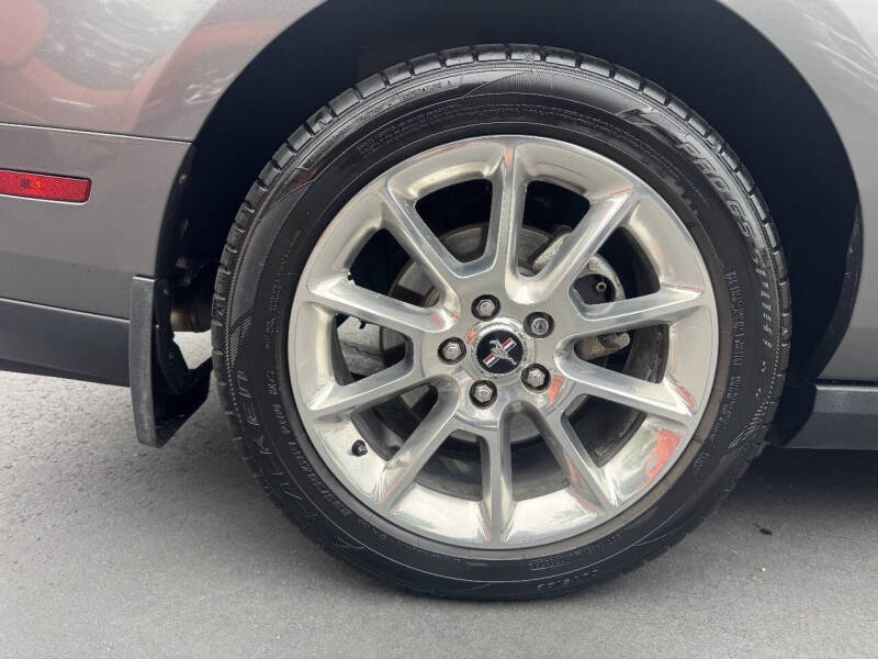 2011 Ford Mustang V6 Premium