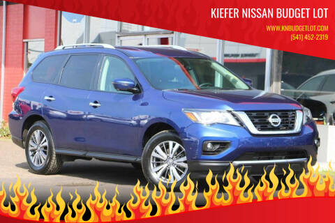 2020 Nissan Pathfinder for sale at Kiefer Nissan Budget Lot in Albany OR