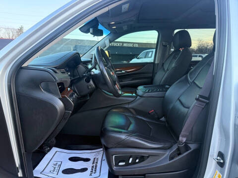 2017 Cadillac Escalade Luxury