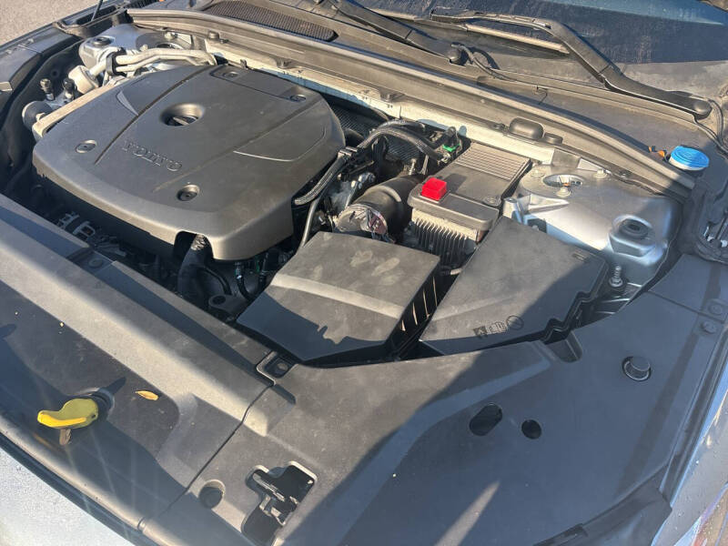 2018 Volvo S90 T5 Momentum