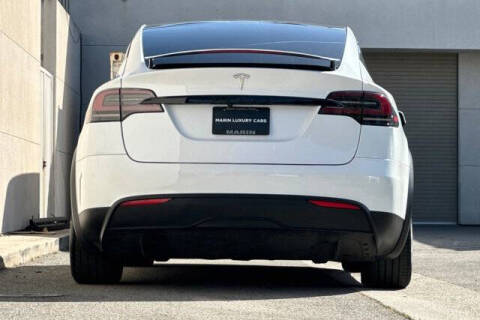 2023 Tesla Model X Standard Range