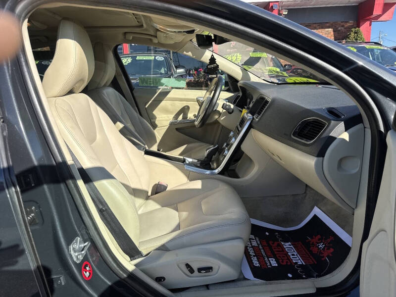 2015 Volvo S60 T5 Drive-E Premier