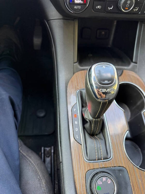 2019 GMC Acadia SLE-1