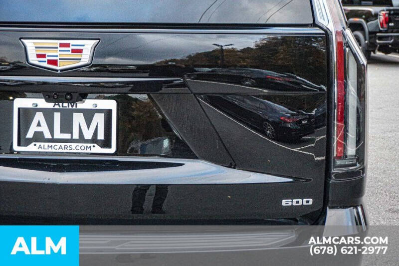 2025 Cadillac Escalade Sport