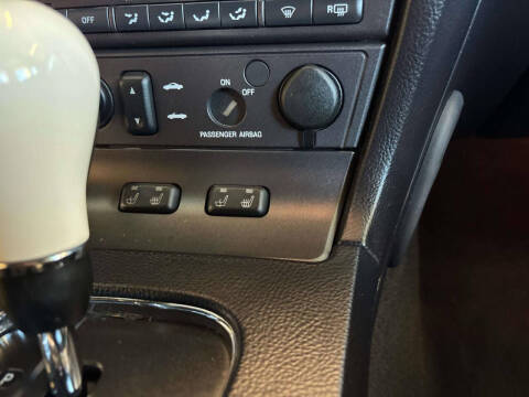 2003 Ford Thunderbird