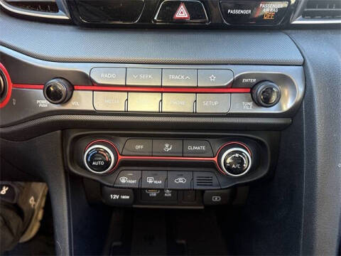 2020 Hyundai Veloster