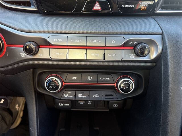 2020 Hyundai Veloster