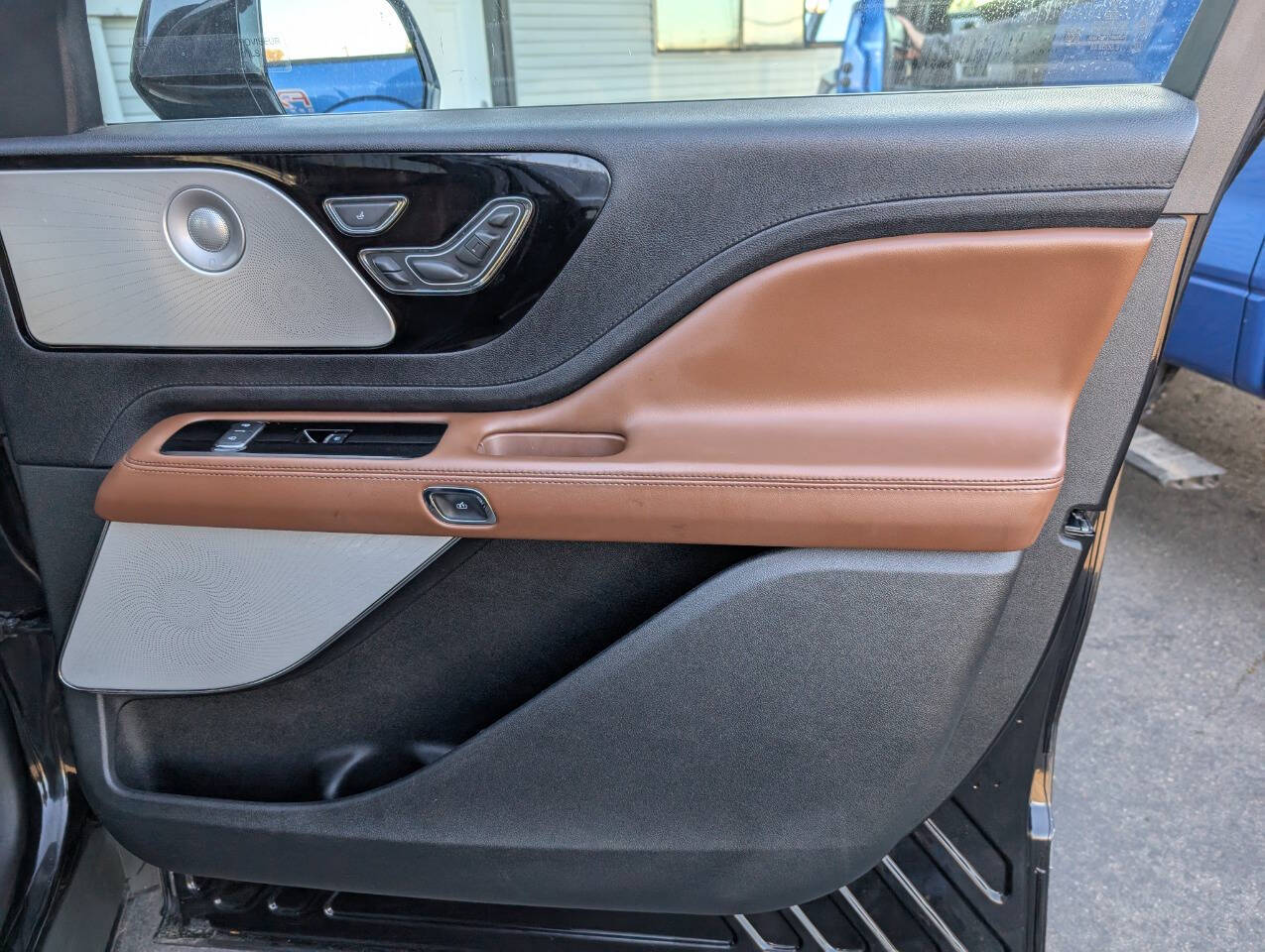 used 2022 Lincoln Aviator car, priced at $36,999