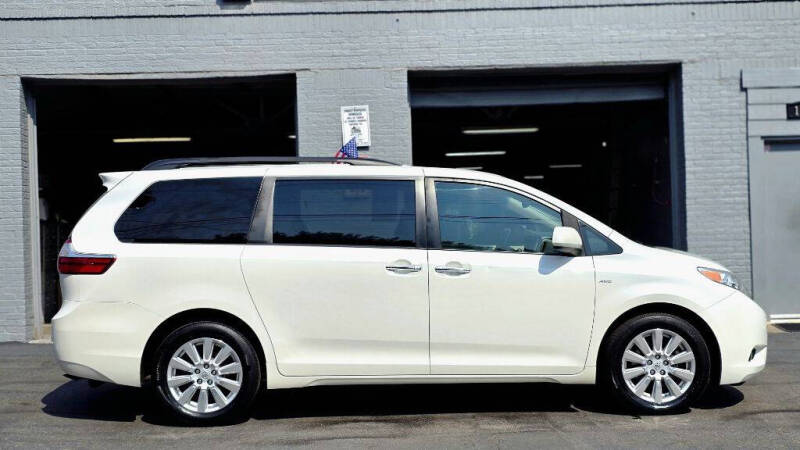 2017 Toyota Sienna