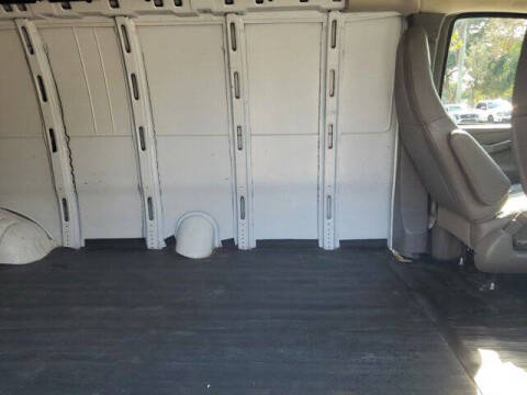 2023 Chevrolet Express 2500