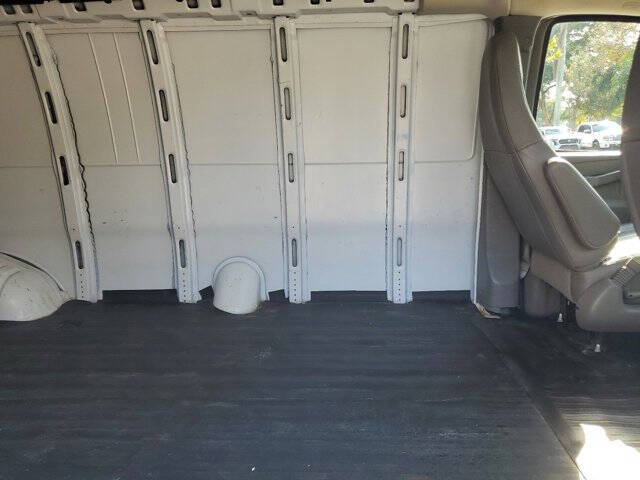 2023 Chevrolet Express 2500