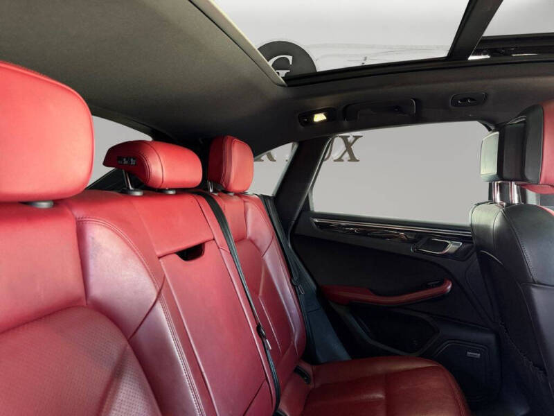 2020 Porsche Macan