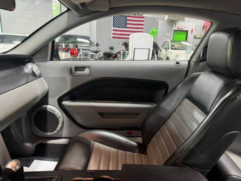 2008 Ford Mustang GT Deluxe