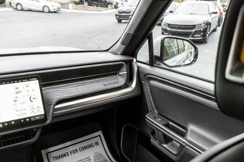 2023 Rivian R1T Adventure